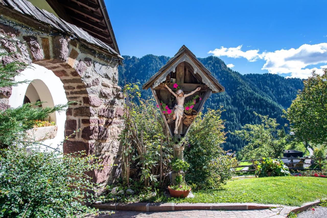 Agriturismo Apartments Tuene Ortisei Exterior photo