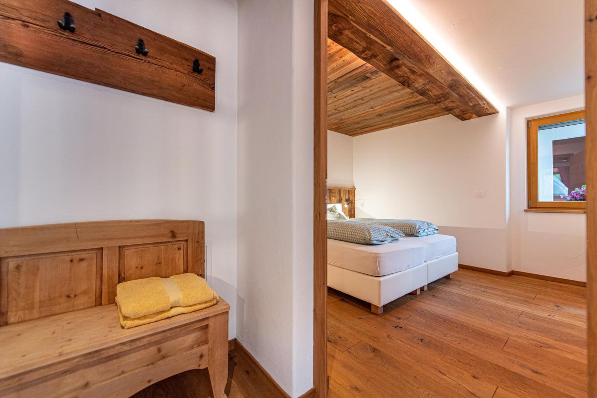 Agriturismo Apartments Tuene Ortisei Exterior photo