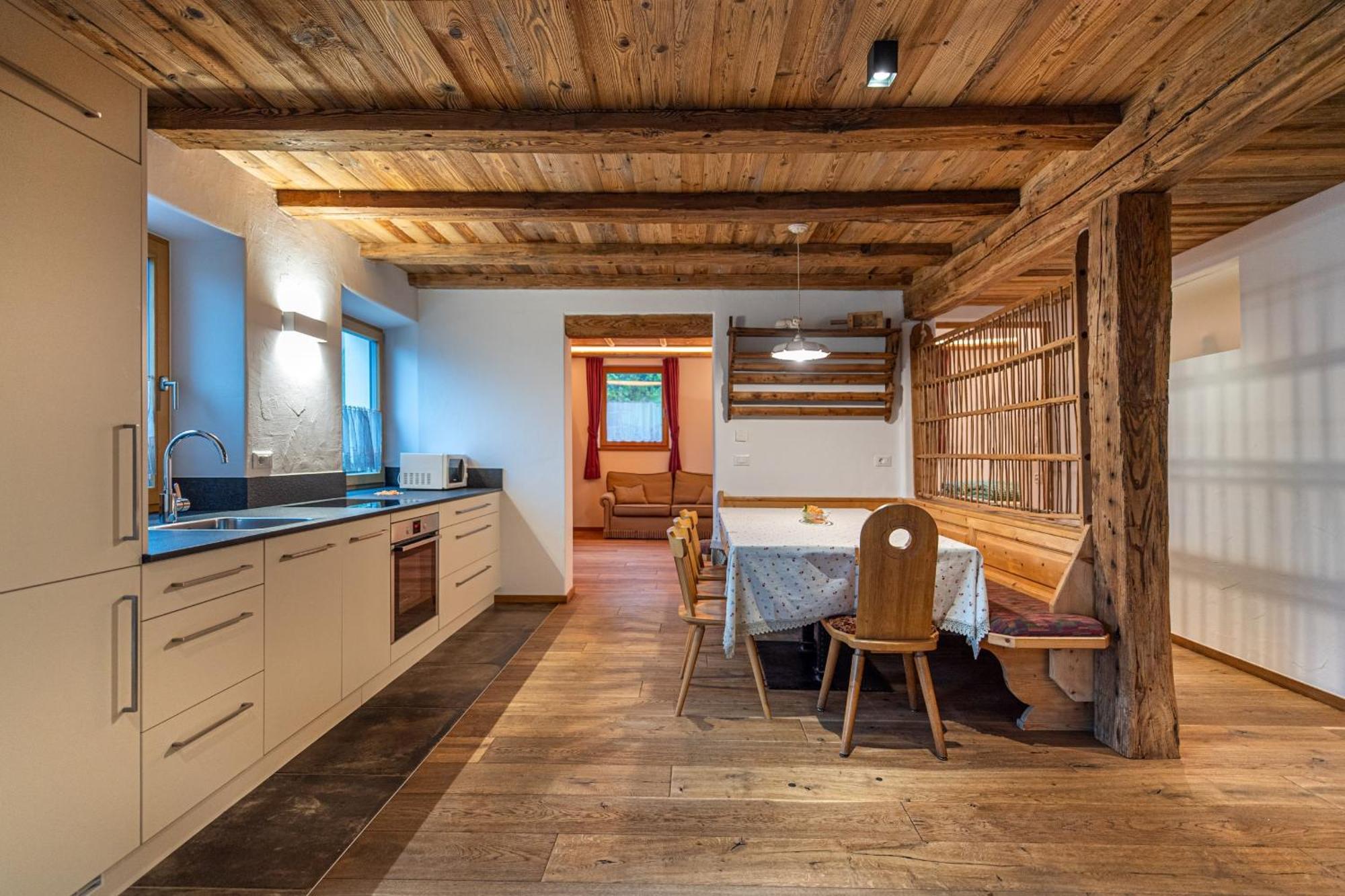 Agriturismo Apartments Tuene Ortisei Exterior photo